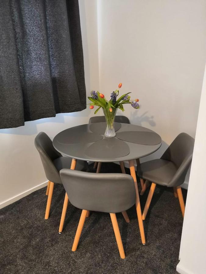 Delight Apartment, Close To Excel, London City Airport & O2! Екстериор снимка